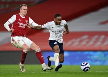 Arsenal confirme que Rob Holding est disponible pour la sélection contre Leicester City