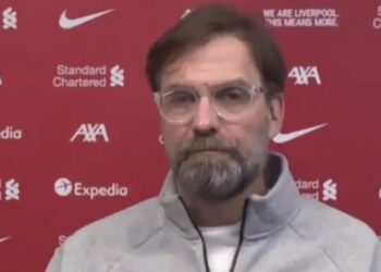 (Vidéo) Klopp revient sur les nouvelles positives de la blessure d’Henderson