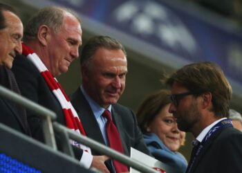 Le chef du Bayern admet son erreur en rejetant Jurgen Klopp