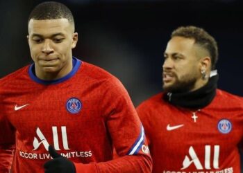 Liverpool a donné un coup de pouce à la poursuite de Mbappe alors que l’attaquant fait connaître la demande