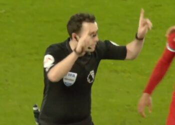 Un journaliste d’ESPN affirme que Kavanagh aurait dû expulser Trent