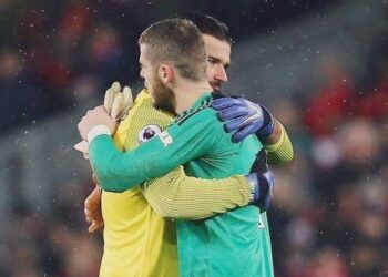 David de Gea offre son soutien au gardien de but du LFC Alisson après la mort de son père