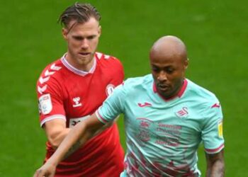 Andre Ayew et Swansea City subissent un revers dans la course à la promotion de la Premier League