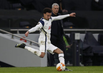 Paul Merson suggère pourquoi Dele Alli ne commencera pas pour Tottenham vs Burnley