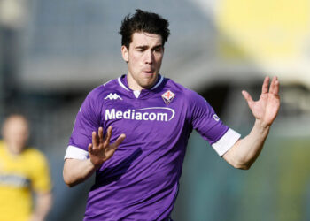 Arsenal entre dans la course pour recruter l’attaquant de la Fiorentina Dusan Vlahovic