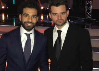 L’agent de Mo Salah attise les flammes avec un tweet effronté alors que l’Égyptien est remplacé
