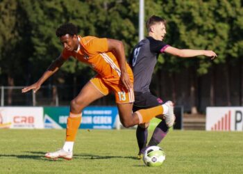 Everton starlette un homme recherché dans le cercle des clubs de championnat