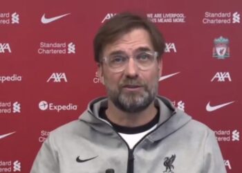 (Vidéo) Klopp refuse d’exclure le retour de Firmino pour les loups