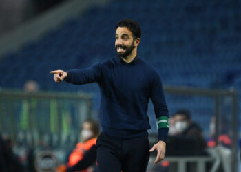 Leeds United et Leicester City suivent de près le manager du Sporting Lisbonne, Ruben Amorim