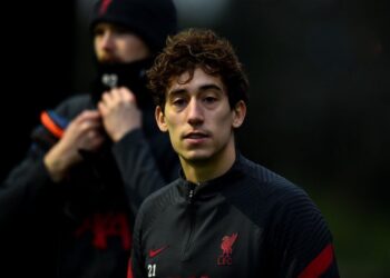 La situation confuse de Kostas Tsimikas expliquée dans The Athletic