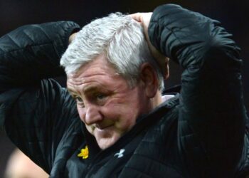 Les joueurs de Newcastle choqués par la décision du club de soutenir Steve Bruce