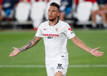 Les loups préparent un déménagement estival pour Lucas Ocampos