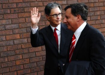 Les propriétaires de Liverpool, FSG, approuvent un investissement privé de 540 millions de livres sterling alors que LeBron James acquiert plus d’actions