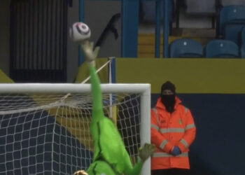 La sauvegarde du bout des doigts de classe mondiale d’Edouard Mendy refuse à Leeds le match d’ouverture –