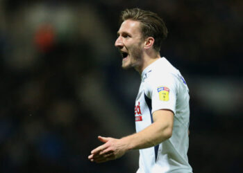 Noel Whelan pense que Ben Davies conviendrait plus au Celtic qu’à Liverpool