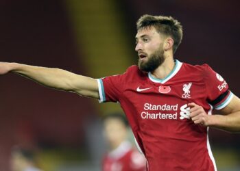 Les détails du contrat de Nat Phillips à Liverpool apparaissent