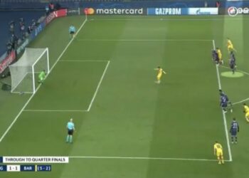 Les Anglais arbitrent une farce lors du match Barcelone-PSG et aucun fan de Liverpool surpris