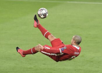 Jurgen Klopp rejette les critiques des médias sur la star de Liverpool, Thiago