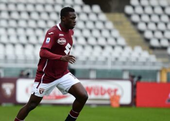 Un rapport affirme que le LFC a rejeté l’offre de 17 millions de livres sterling pour l’arrière droit ivoirien Wilfried Singo