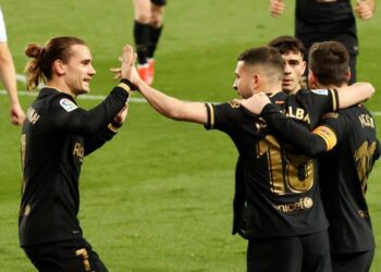 Six des meilleurs joueurs de Barcelone battent la Real Sociedad dans leur quête du titre