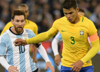 Ronaldo, Messi, Drogba – Thiago Silva liste les dix meilleurs attaquants les plus durs auxquels il a été confronté –