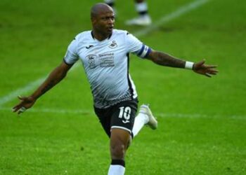 Ayew sauve Swansea City de la défaite contre les Blackburn Rovers de Nyambe