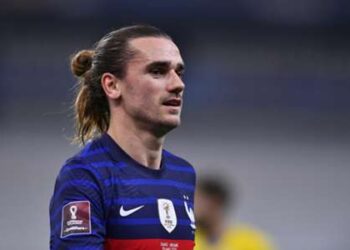 Griezmann remet en question la tactique de la France après avoir frustré le match nul de l’Ukraine pour ouvrir les qualifications pour la Coupe du monde 2022