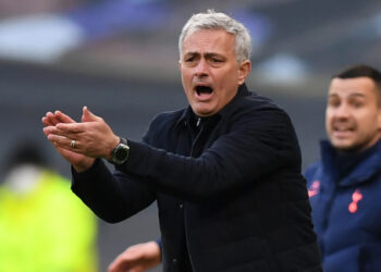 Mark Lawrenson déclare sa prédiction pour Fulham vs Tottenham