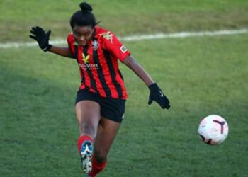 Umotong révèle des objectifs personnels à l’ambitieux Lewes LFC