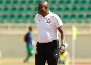 Mulee: l’entraîneur du Kenya satisfait de son esprit contre le Togo après quatre joueurs exclus
