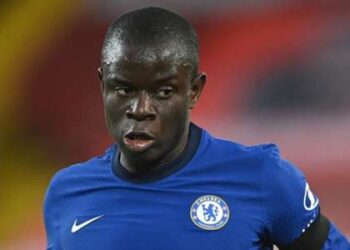 Tuchel époustouflé par «  l’incroyable  » Kante alors qu’il prétend que la star de Chelsea dirige deux joueurs