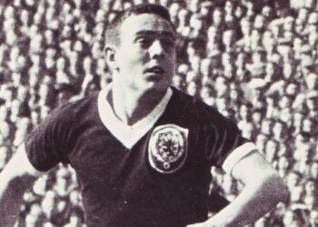 La légende de Liverpool Ian St John est décédée à l’âge de 82 ans