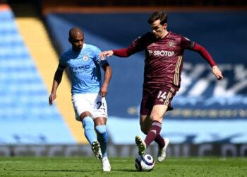 Diego Llorente publie un message sur Twitter après la victoire de Leeds contre Man City