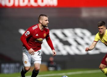 Luke Shaw garde une forme sensationnelle avec un affichage dominant contre Burnley