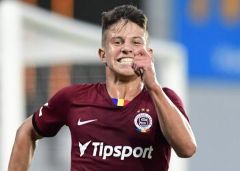 Liverpool intéressé par un prodige tchèque de 11 millions de livres sterling;  l’avant a déjà un plafond senior à 18 ans