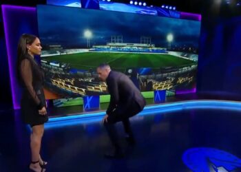 Neville donne à Carragher le clip de l’ex-Red critiquant Trent