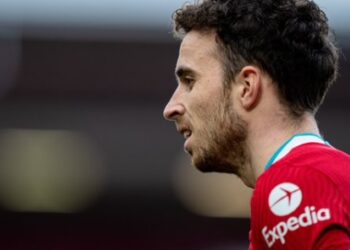 Un journaliste ne peut pas croire un appel ridicule de hors-jeu VAR pour Jota