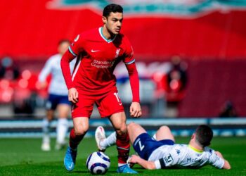 Liverpool envisage de rendre le prêt de Kabak permanent