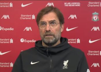 Klopp abandonne l’indice de transfert dans la réponse à l’accord d’investissement FSG