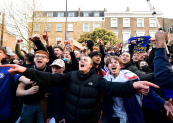 La puissance des fans à plein régime alors que la Super League européenne atteint les tampons