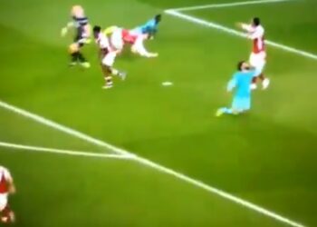 (Vidéo) La réaction de Salah à la chance manquée de Mane en dit long