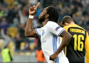 Le doublé de Mbokani propulse le Royal Antwerp à 10 joueurs devant le Royal Excel Mouscron d’Olinga