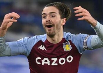 Grealish est exclu pour «  quelques semaines de plus  » mais le manager d’Aston Villa, Smith, insiste sur le fait que la blessure n’est pas «  à long terme  »