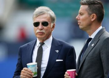 La réalité mord alors que KSE insiste sur le fait qu’il ne vendra pas