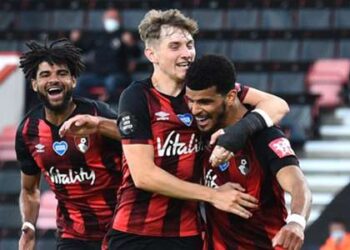 Solanke marque et remporte deux passes décisives, Danjuma sur la cible alors que Bournemouth remporte la victoire sur Millwall