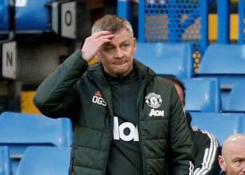 Scholes dit que Solskjaer mérite un nouveau contrat Man Utd mais sonne un avertissement de trophée