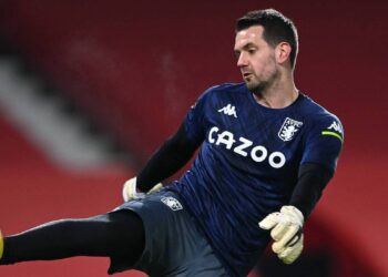 Tom Heaton conclut un accord avec Manchester United pour un transfert gratuit