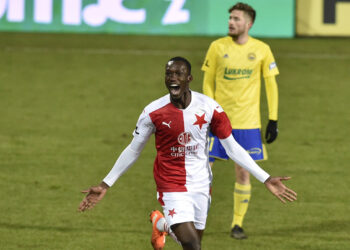 West Ham s’est entretenu avec Slavia Prague pour Abdallah Sima