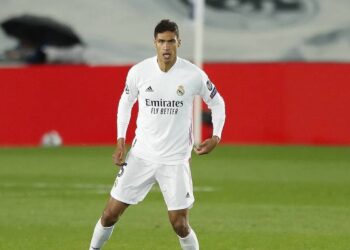 Fabrizio Romano livre les dernières nouvelles sur Raphael Varane, la cible de Manchester United