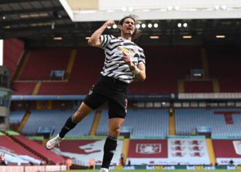 Les fans de Manchester United ne peuvent pas contenir l’excitation de l’extension d’Edinson Cavani